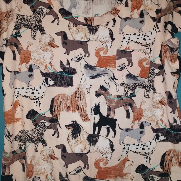 Sleep Sense Scoop Neck shirt. Adorable various animals print. - Picture 2 of 2